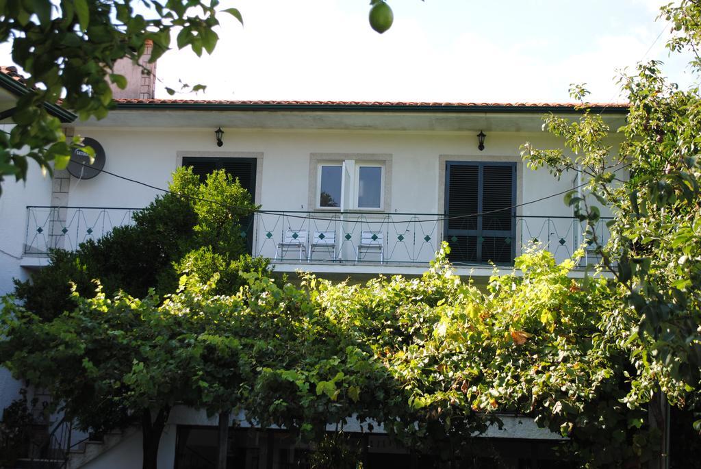 Casa Dos Santos Alojamento - Guest House Geres Exterior foto