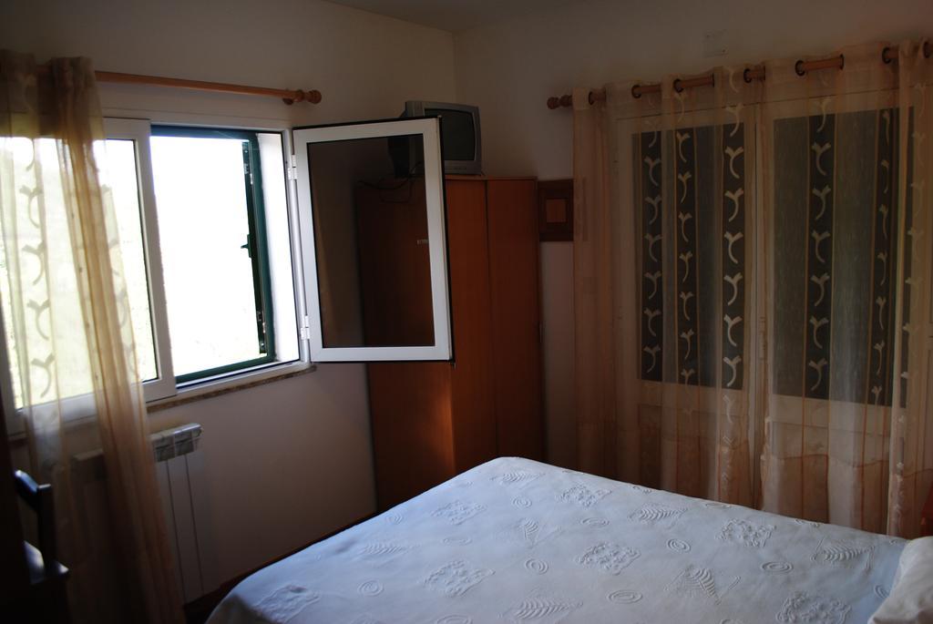 Casa Dos Santos Alojamento - Guest House Geres Cameră foto